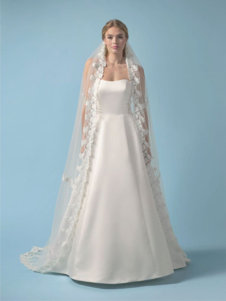 Poirier S439-280-SOFT Sluier Geborduurde Bloemen - 280 cm main product photo